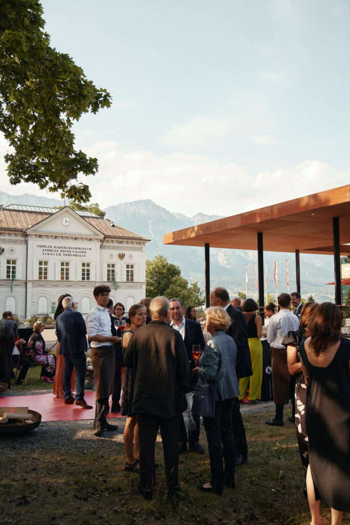 Location von oben mit Ausblick
