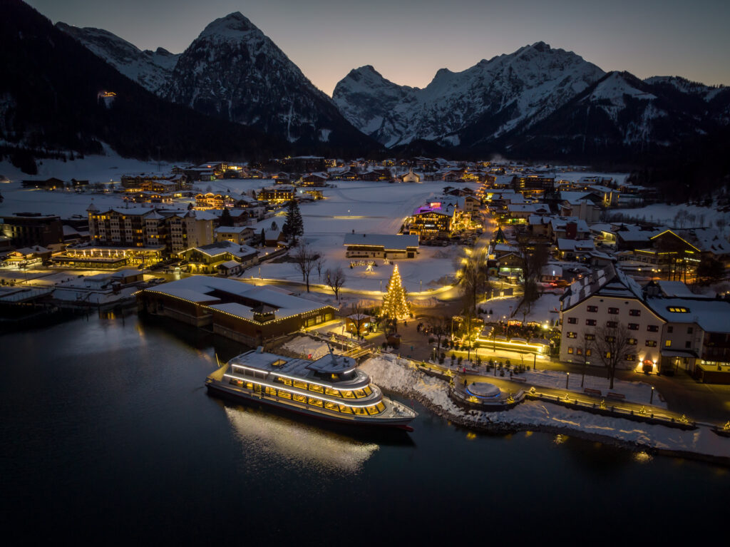 Achenseeschiffahrt - Advent an Land