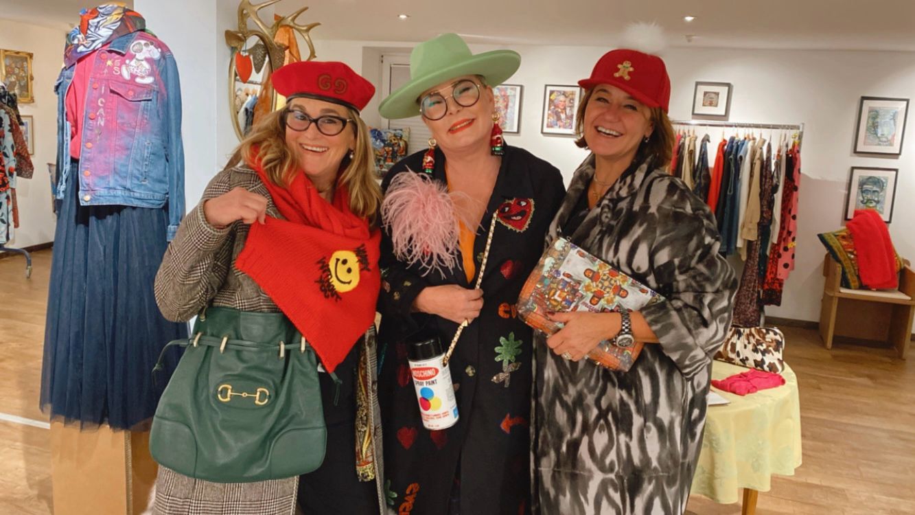 Maya's Vintage Christmasmarket 2023: Cornelia Schwarzkopf, Maya und Kridtina Wolff