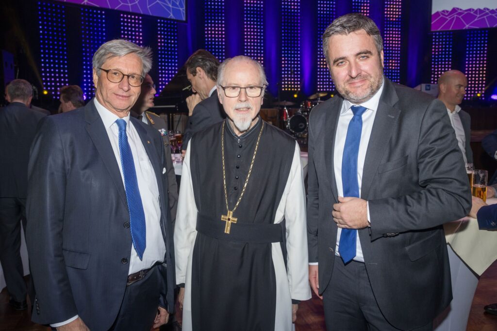 IV-Tirol-Ehrenpräsident Reinhard Schretter, Abt German Erd und Eduard Wallnöfer (Aufsichtsratvorsitzender TIWAG)