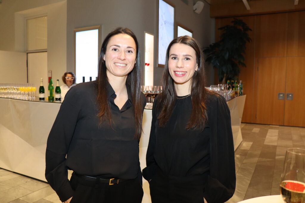 Anna Innerhuber und Laura Kraus bei der Trendinfo 2024 mit Kai Jäckel