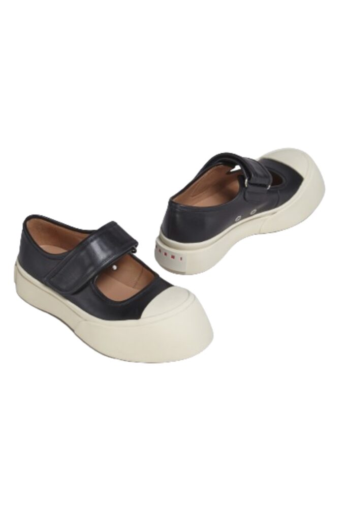 Schwarze Mary Janes aus Nappaleder von Marni, um € 695,-