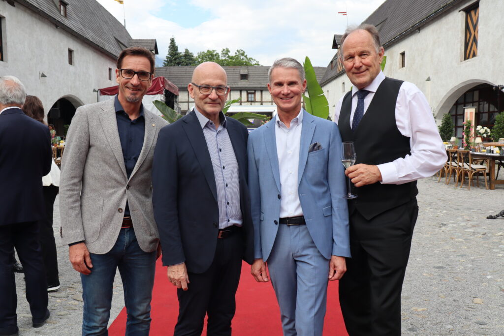 Kunst, Genuss & sommerfreude Art-Circle-Gala im Zeughaus Innsbruck