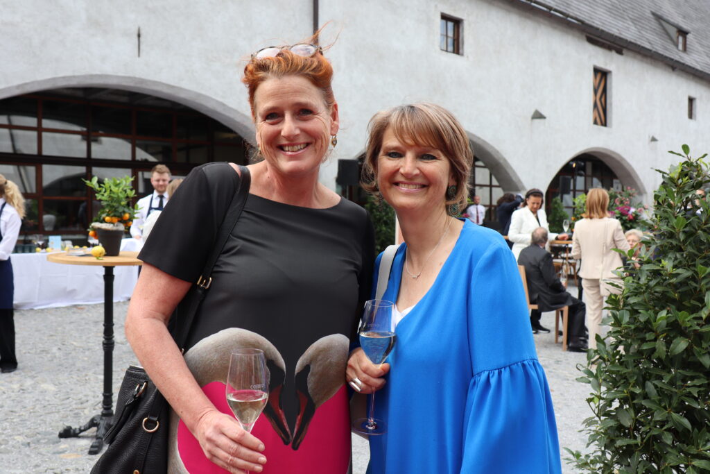 Kunst, Genuss & sommerfreude Art-Circle-Gala im Zeughaus Innsbruck